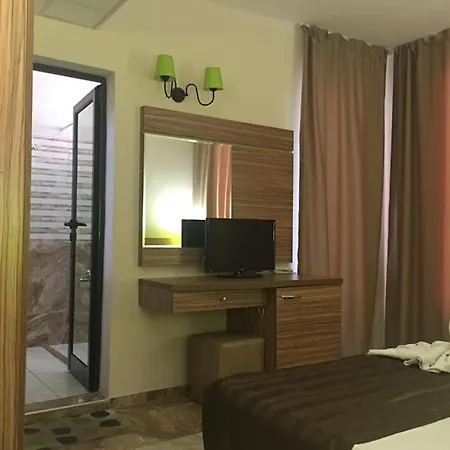 Tm Deluxe Located In Sunny 3* Σάνι Μπιτς